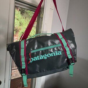 Patagonia Black Hole Mini 12L Messenger Bag